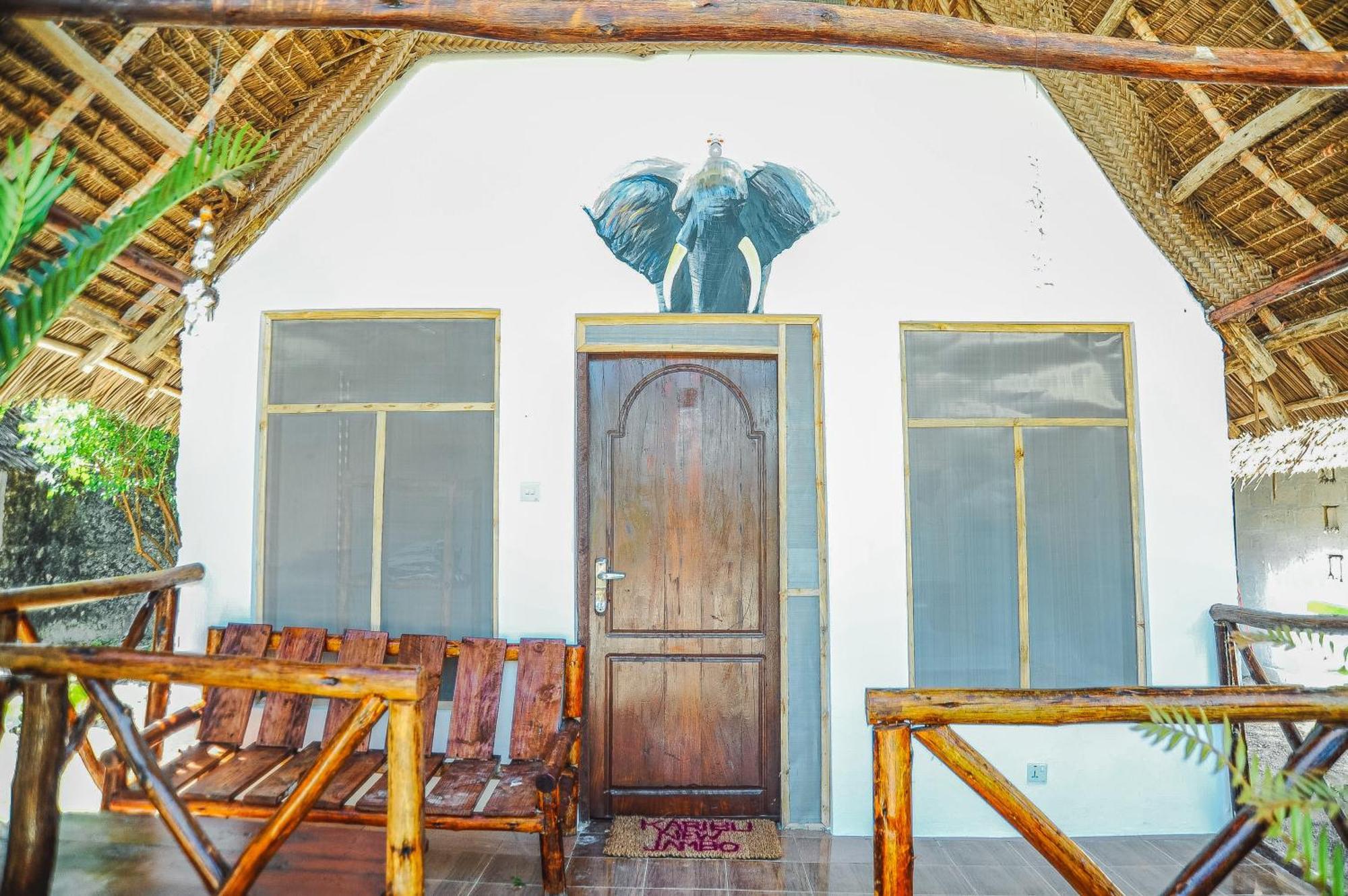 New Jambo Bungalows ปาเยอ ภายนอก รูปภาพ